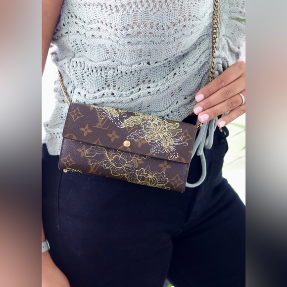 Rare Authentic Vintage Louis Vuitton Lace Embroidered Wallet - Picture 3 of 15